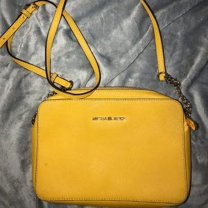 Michael kors side purse
